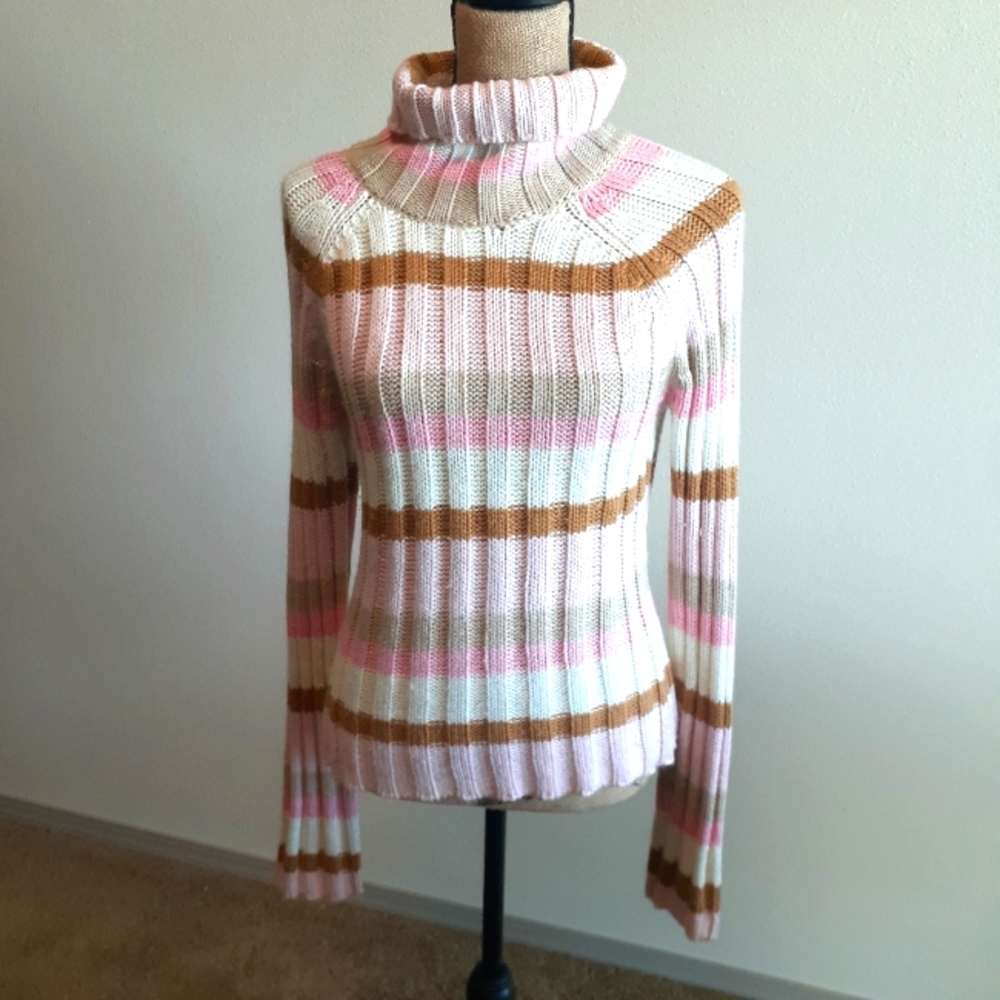 Venus Large Multicolored long sleeve sweater